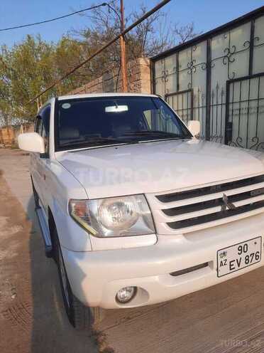 Mitsubishi Pajero io 2001, 300,000 km - 2.0 л - Bakı