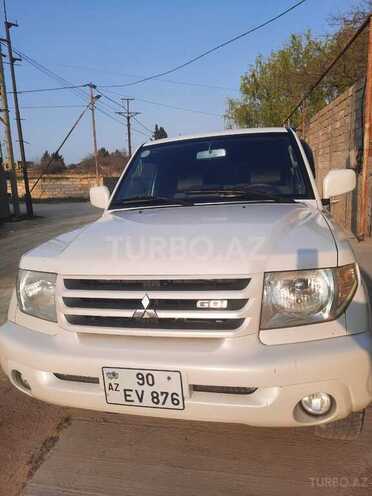 Mitsubishi Pajero io 2001, 300,000 km - 2.0 л - Bakı