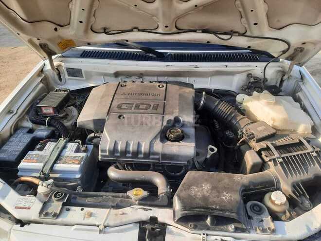 Mitsubishi Pajero io 2001, 300,000 km - 2.0 л - Bakı