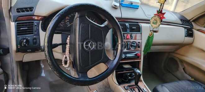 Mercedes E 220 d 1999, 671,000 km - 2.2 л - Gəncə