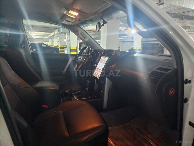 Toyota Land Cruiser Prado 2012, 266,000 km - 3.0 l - Bakı