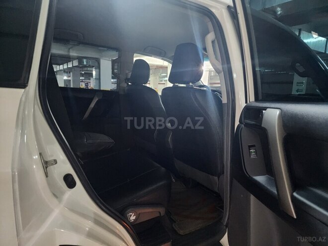 Toyota Land Cruiser Prado 2012, 266,000 km - 3.0 l - Bakı