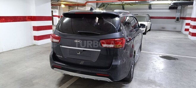 Kia Carnival 2016, 182,800 km - 2.2 l - Bakı