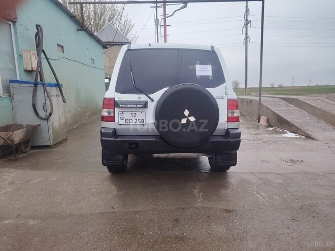Mitsubishi Pajero io 1999, 463,151 km - 1.8 l - Biləsuvar