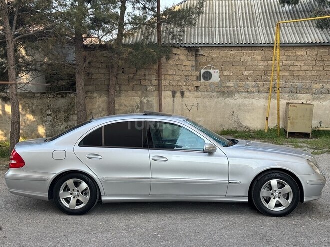 Mercedes E 240 2002, 358,700 km - 2.4 л - Bakı