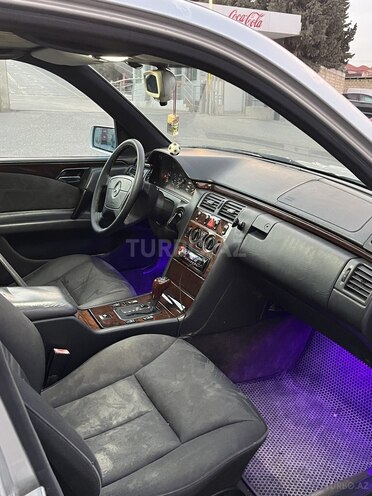 Mercedes E 230 1995, 385,976 km - 2.3 l - Bakı