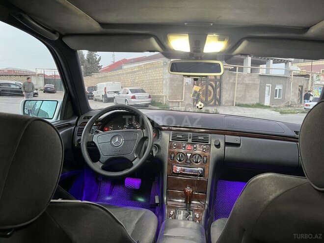 Mercedes E 230 1995, 385,976 km - 2.3 l - Bakı
