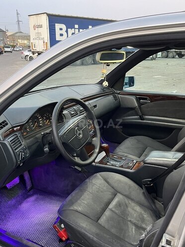 Mercedes E 230 1995, 385,976 km - 2.3 l - Bakı