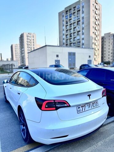 Tesla Model 3 2022, 28,000 km - 0.0 l - Bakı