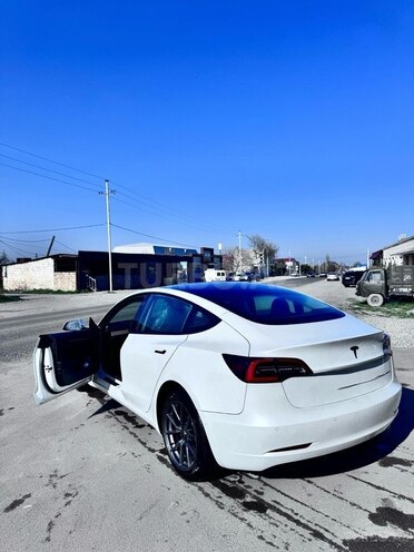 Tesla Model 3 2022, 28,000 km - 0.0 l - Bakı