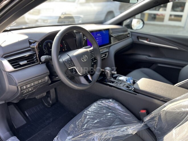 Toyota Camry-6