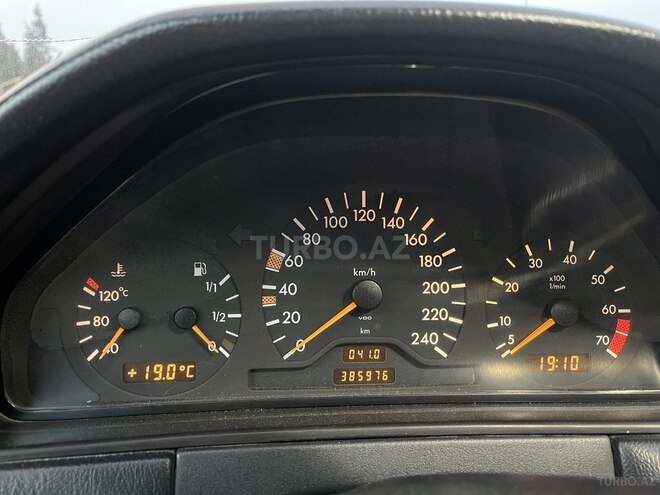 Mercedes E 230 1995, 385,976 km - 2.3 l - Bakı