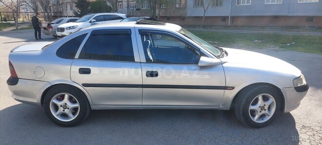 Opel Vectra 1997, 393,000 km - 1.8 l - Bakı