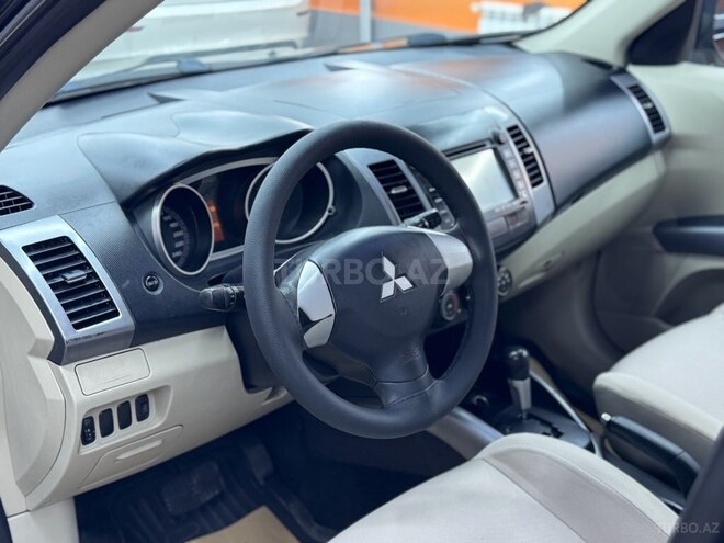 Mitsubishi Outlander 2007, 217,000 km - 2.4 л - Bakı