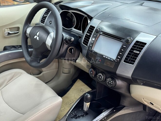 Mitsubishi Outlander 2007, 217,000 km - 2.4 л - Bakı