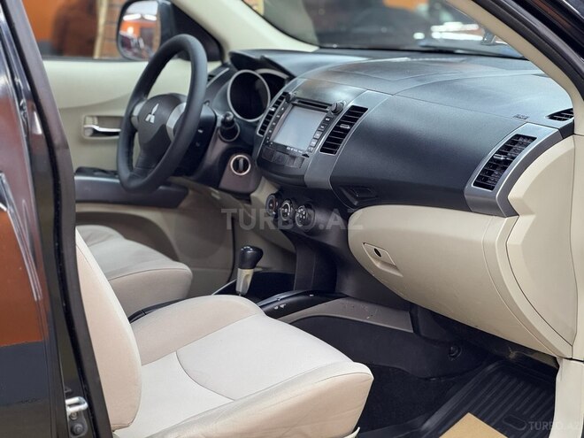 Mitsubishi Outlander 2007, 217,000 km - 2.4 л - Bakı