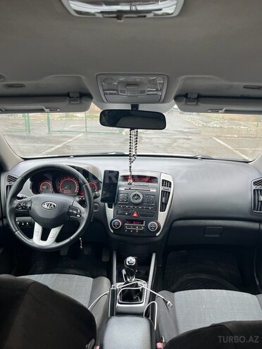 Kia Ceed 2011, 315,000 km - 1.6 l - Bakı