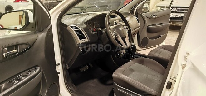 Hyundai i20-20