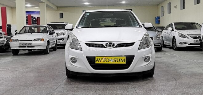Hyundai i20-6