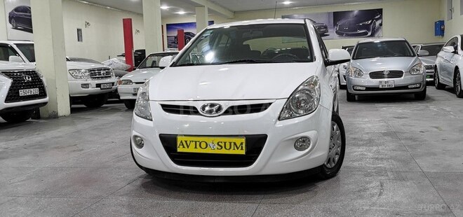 Hyundai i20-1