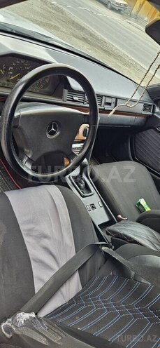 Mercedes E 200 1993, 508,065 km - 2.0 l - Quba