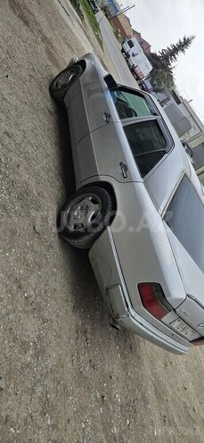 Mercedes E 200 1993, 508,065 km - 2.0 l - Quba