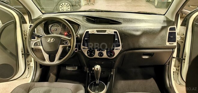 Hyundai i20-16