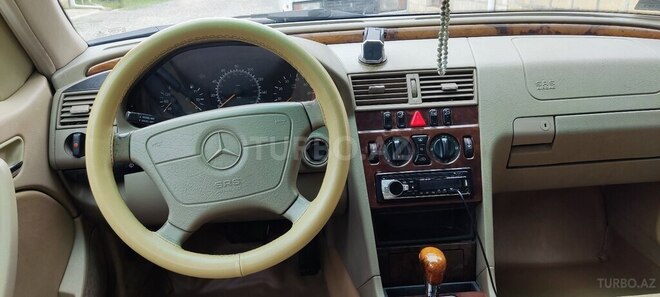 Mercedes C 230 1998, 320,000 km - 2.3 l - Gəncə