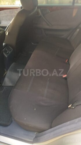 Mercedes E 220 d 2002, 385,636 km - 2.2 л - Bakı