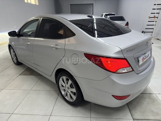 Hyundai Accent 2015, 155,128 km - 1.4 l - Sumqayıt