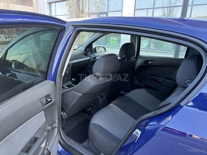 Opel Astra 2005, 157,000 km - 1.4 л - Bakı