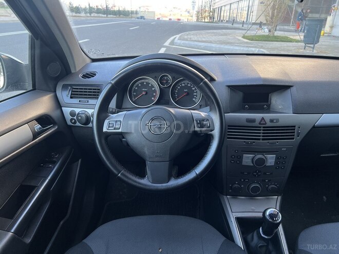 Opel Astra 2005, 157,000 km - 1.4 л - Bakı