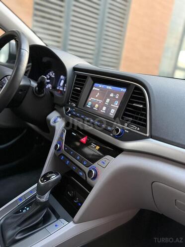 Hyundai Elantra 2017, 53,000 km - 2.0 л - Bakı