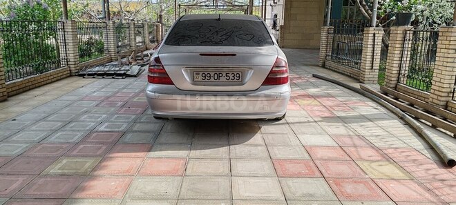 Mercedes E 270 2004, 357,000 km - 2.7 l - Mingəçevir