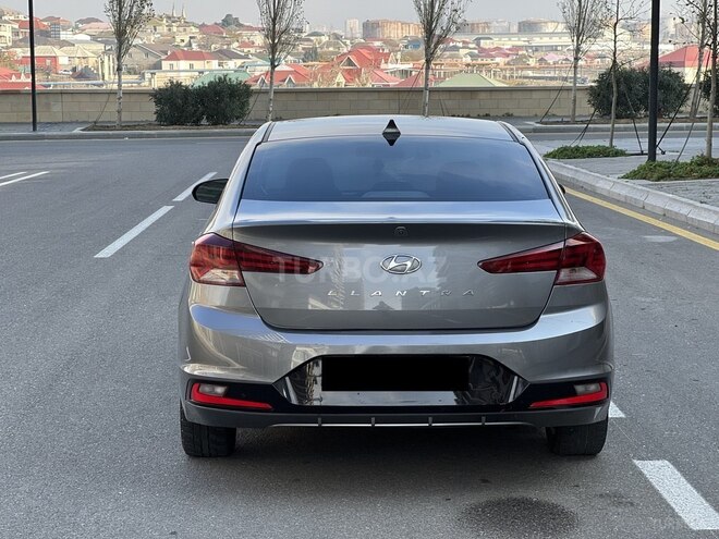 Hyundai Elantra 2018, 156,106 km - 2.0 l - Bakı
