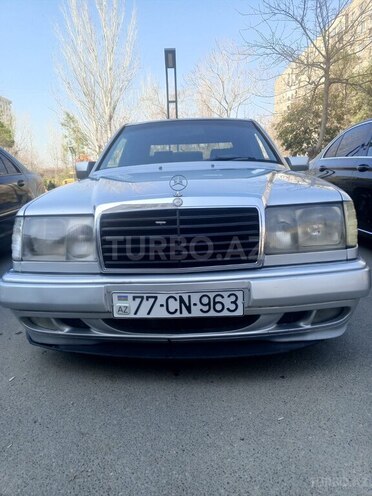 Mercedes E 200 1993, 456,000 km - 2.0 l - Bakı