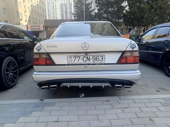 Mercedes E 200 1993, 456,000 km - 2.0 l - Bakı