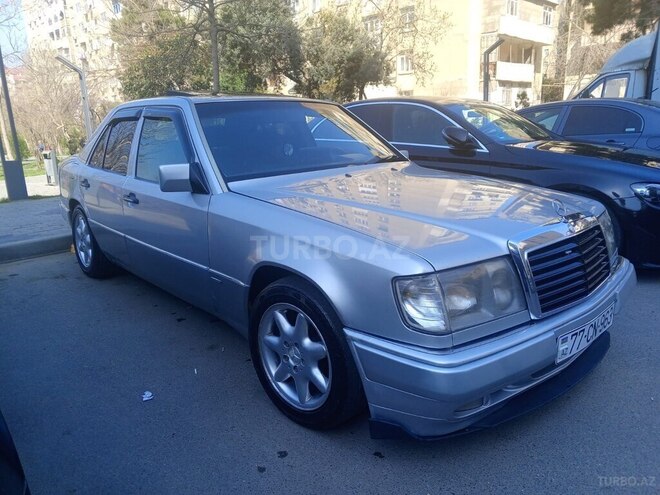 Mercedes E 200 1993, 456,000 km - 2.0 l - Bakı