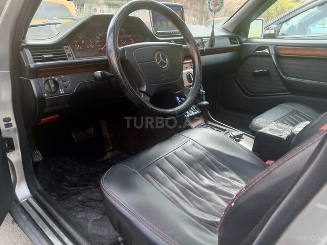 Mercedes E 200 1993, 456,000 km - 2.0 l - Bakı