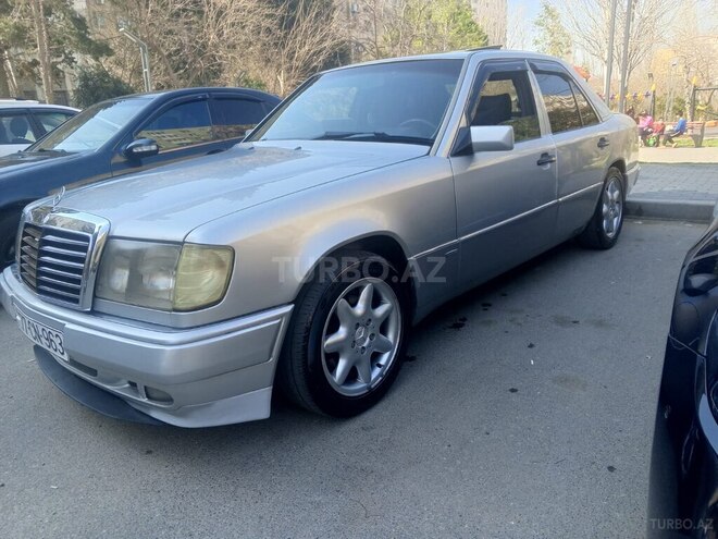 Mercedes E 200 1993, 456,000 km - 2.0 l - Bakı