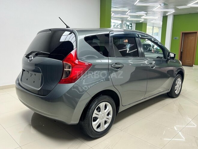 Nissan Note-5