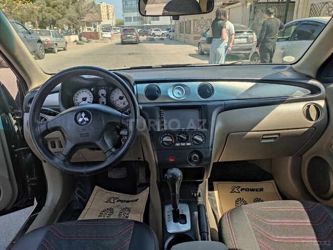Mitsubishi Outlander 2006, 221,000 km - 2.5 l - Sumqayıt