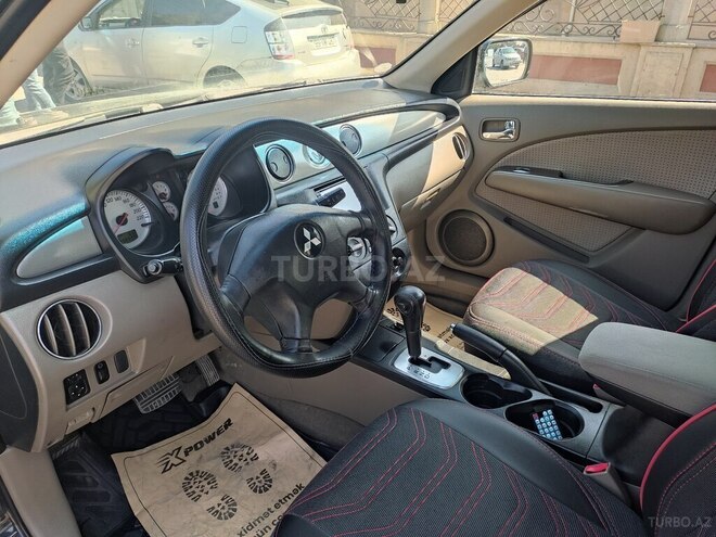 Mitsubishi Outlander 2006, 221,000 km - 2.5 l - Sumqayıt