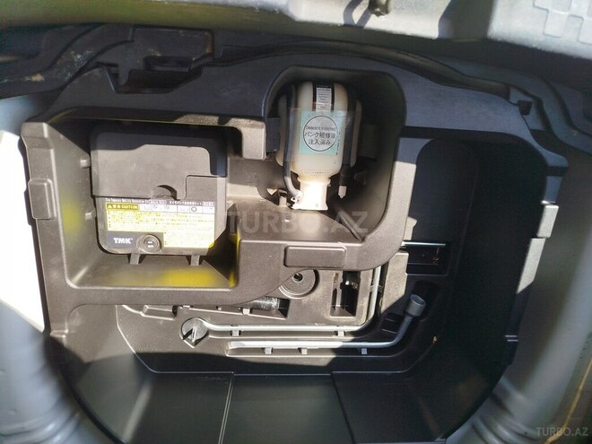 Toyota Aqua 2017, 150,000 km - 1.5 l - Bakı