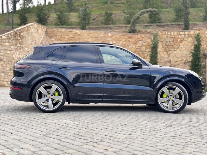 Porsche Cayenne E-Hybrid 2022, 36,000 km - 3.0 l - Bakı