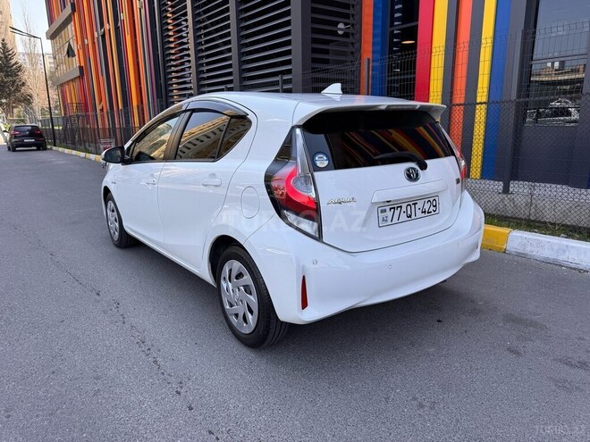 Toyota Aqua 2018, 177,000 km - 1.5 l - Bakı