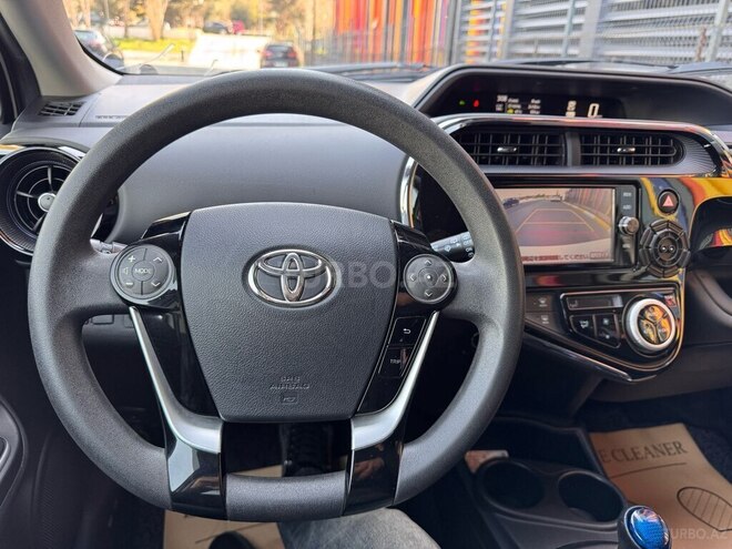 Toyota Aqua 2018, 177,000 km - 1.5 l - Bakı