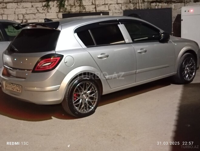 Opel Astra 2007, 214,000 km - 1.4 l - Bakı