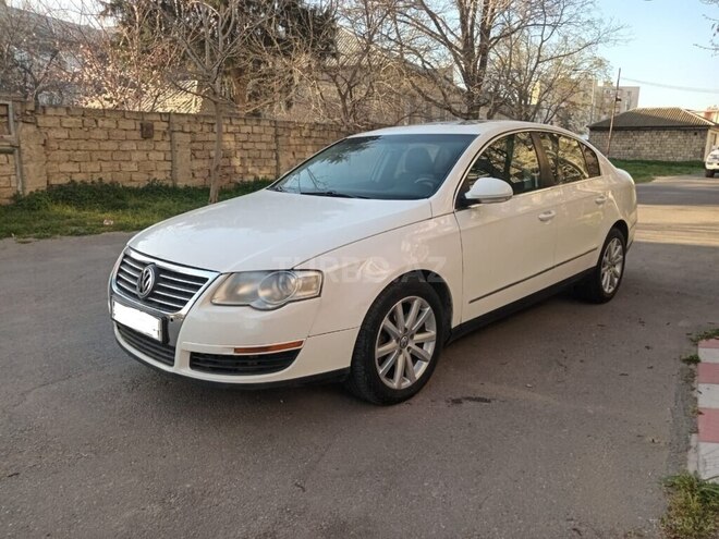 Volkswagen Passat 2010, 260,000 km - 2.0 л - Bakı