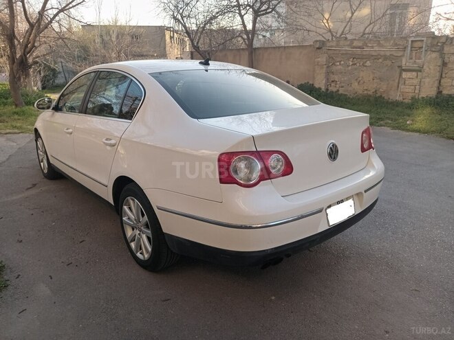 Volkswagen Passat 2010, 260,000 km - 2.0 л - Bakı